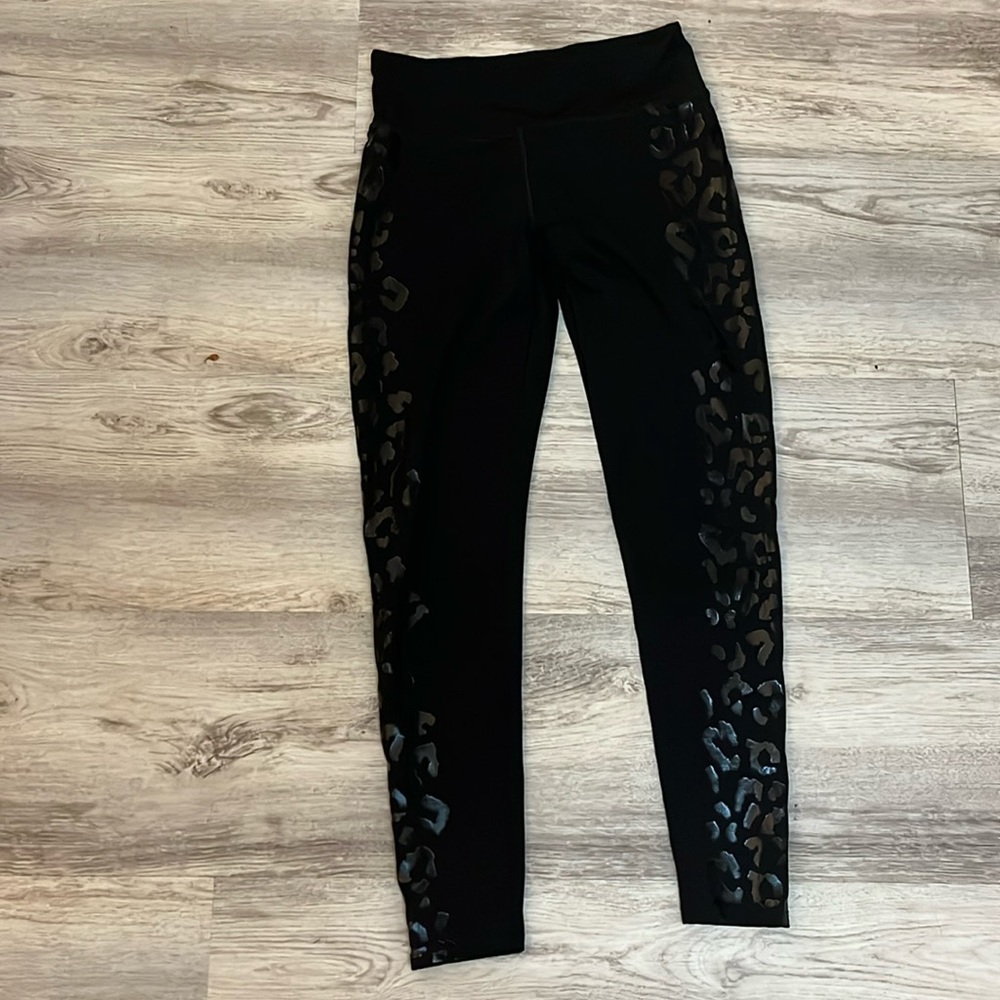 Jessica Simpson The Warm Up black leopard print leggings women’s size small